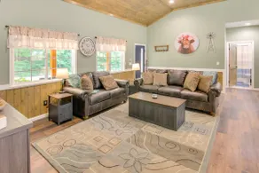 15 Mi to Pigeon River Rafting: Newly Built Cabin! - Image 5