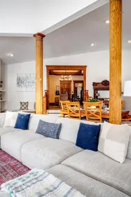 7 bedroom Retreat House with Pool and Hot Tub - Image 2