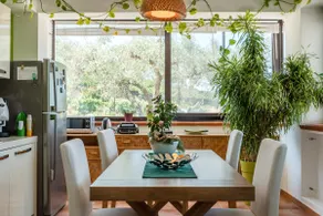 Apartment with veranda and kitchen - Image 3