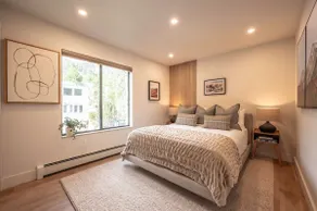 Modern 2BR,1BA w AC in the Heart of Aspen! - Image 5