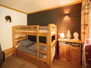 Ground-Floor Studio with Ski-In/Ski-Out Access and a Terrace - Image 5