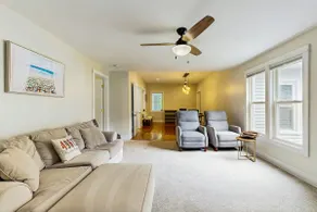 Arcadia Retreat with private hot tub, gas grill, f - Image 5