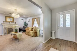 BBQ Ready: Hawthorne Home w/ Screened-in Patio - Image 4