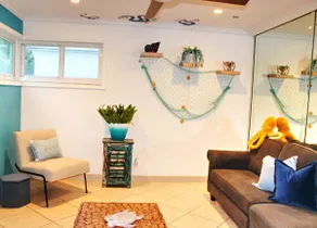 Octopus Sanctuary · Steps from the Beach W/Parking - Image 3
