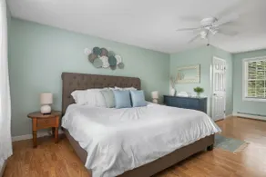 Huge Modern Townhome 10mins to Beach - Image 4