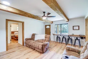 2 Mi to Buffalo River: Peaceful Family Retreat - Image 4