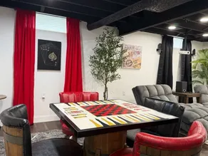 Stylish Home - Theater + Kid Zone - Close to The - Image 4