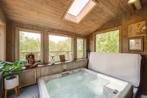 Close to Trails! Seven Devils Retreat w/ Hot Tub - Image 3