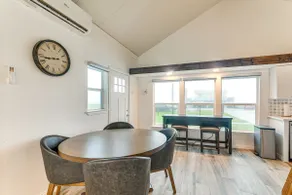 Seabreeze Retreat: Waterfront Home Near Sargent - Image 5