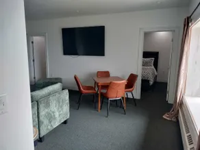 Amber Suite at Diamond on Seneca: Two Bedrooms w/ - Image 2