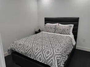 Amber Suite at Diamond on Seneca: Two Bedrooms w/ - Image 4
