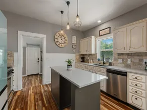 Putting Green in Backyard! | 3BR | King Bed | AC - Image 4