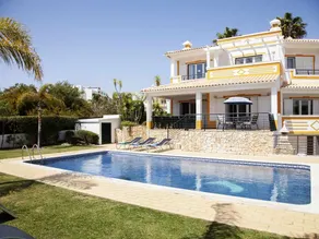 Villa Clara Premium by Sunny Deluxe - Image 3
