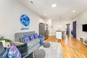 Unique Uptown Clt Duplex, Sleeps 20+, +15% Off! - Image 3