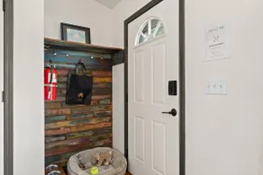 Glacier Chalet: Your Charming Montana Escape - Image 4