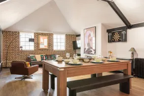 Steps from Beach |Pool Table|Darts |Pets Welcome - Image 4