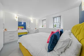 Unique 1 Bedroom Near West End - Image 3