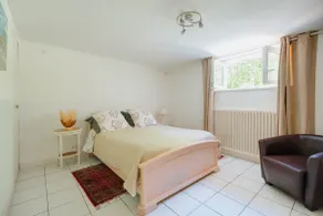 Charming Ground Floor Apartment - Image 4