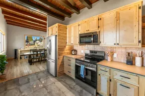 2 min Walk | Mtn Views | 600Mbps WiFi | Pets OK - Image 4