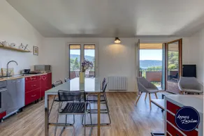 The Belvedere – Stunning Lake View - Image 3