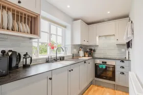 Idyllic Countryside Cottage  - Image 2