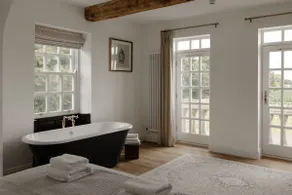 Country House in Cheshire - Image 4