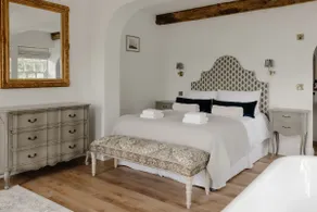 Country House in Cheshire - Image 3
