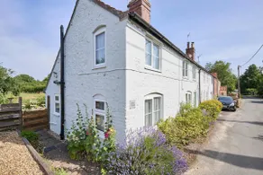 Host & Stay - Pebble Cottage - Image 4
