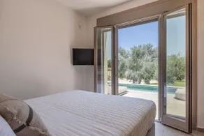 Villa Amano - Authentic Luxury, heated pool - Image 4