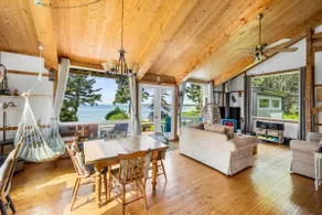 Megvy - Oceanfront Property mins from Basin Head - Image 2