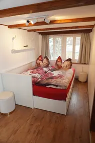 2-Min to Lake: Modern Brienz Flat with Garden - Image 2