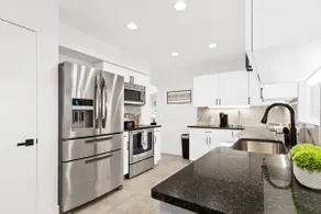 Venice Oasis | Pool, 3 King Beds, 2.5 miles >Beach - Image 5
