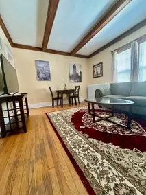 Charming 1 Bedroom House - Image 2