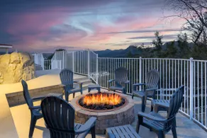 Vista Clara | Luxe Estate w/ Views, Pool & Hot Tub - Image 3