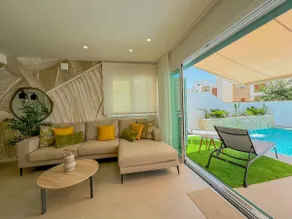 Villa with heated pool and jacuzzi - Image 2