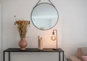 Wonderful central 2BR Ghent apt w view on Leie - Image 4
