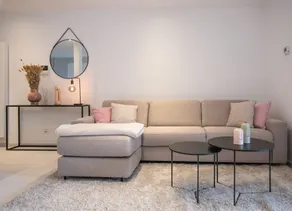 Wonderful central 2BR Ghent apt w view on Leie - Image 2