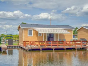 Air-conditioned chalet on the Loosdrecht lakes - Image 2