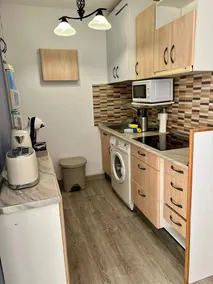 Center & 3 min walk to Beach | Ideal to work| Pets - Image 5