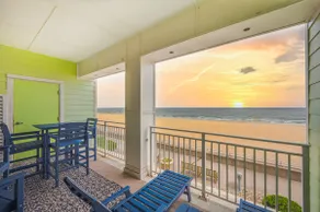 New! Beachfront 3bd / 2Bth/Pool 104A - Image 3