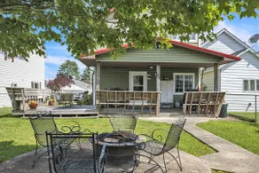 Home Port - Spacious Retreat In Prime Location 4 Bedroom Home - Image 3