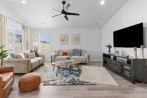 Spacious New 4BR - Single Level Home - Pool Access - Image 2
