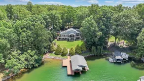 Private Lakefront Oasis - 5 Bedroom, Private Dock, & Firepit - Image 2