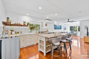 Cooee Bay Beach House - Image 3