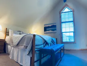 Creekside Chalet with private hot tub and BBQ, - Image 2