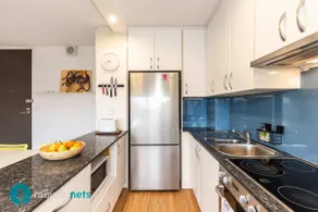 Light Filled 1BR Retreat with Car Park & Pool - Image 4