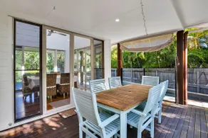 Beachways 1 minute walk to the beach - Image 2