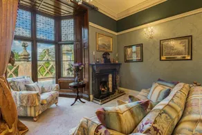 Kendal - Gothic Hall - Luxury Rooms or Apartment - Image 4