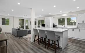 1 Bed w. Large Rooftop Deck in Vibrant North End - Image 2