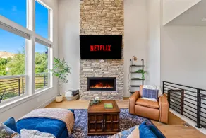 Dark & Sleek 3BR Escape by the Golf Course - Image 5